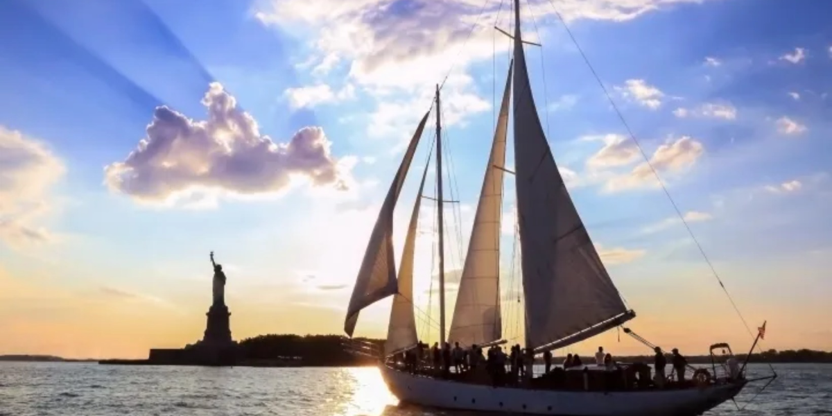 Afternoon City Skyline Views Cruise on Clipper City Tall Ship