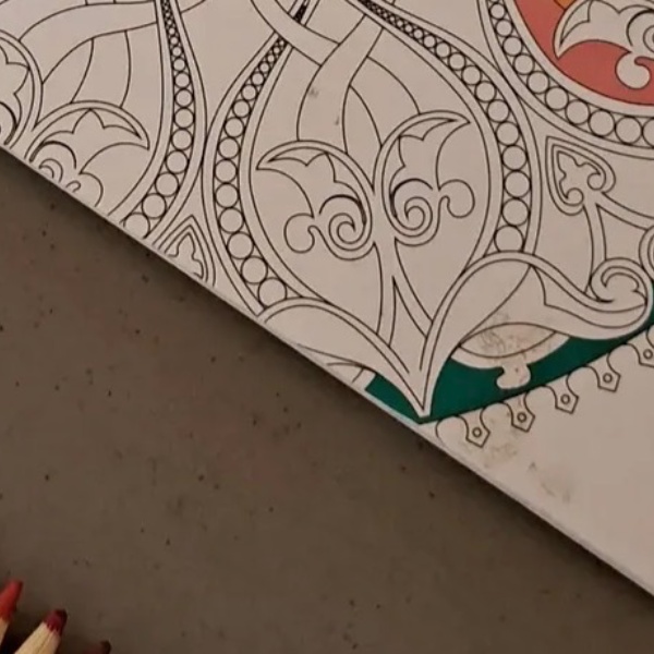 Colouring, Hawaiian Meditation & Hot Chocolate